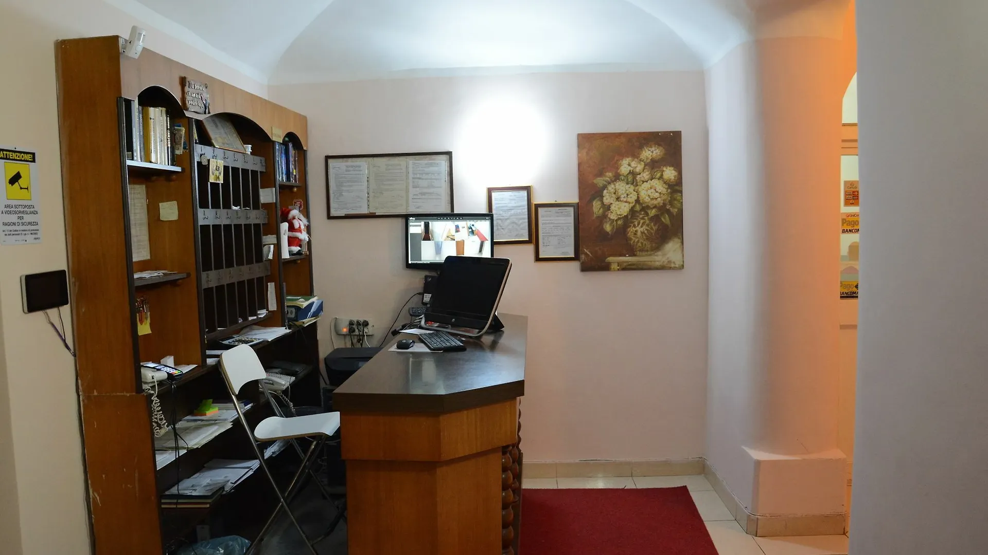 Albergo Royal Genoa 2*,  Italy