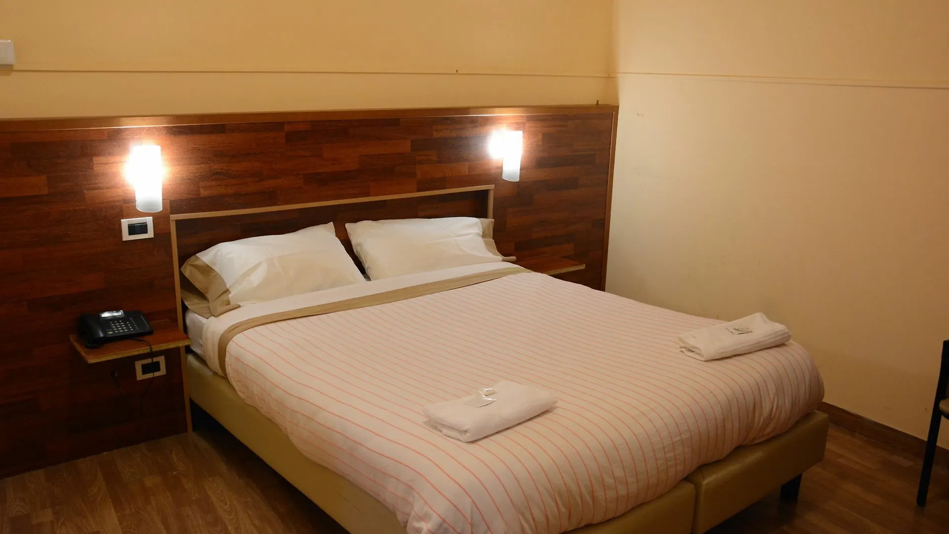 ** Hotel Albergo Royal Genoa Italy